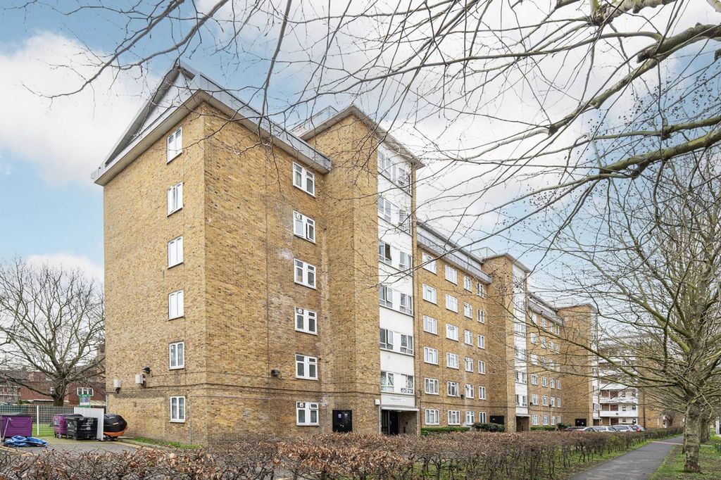 Property photo 2 of 10