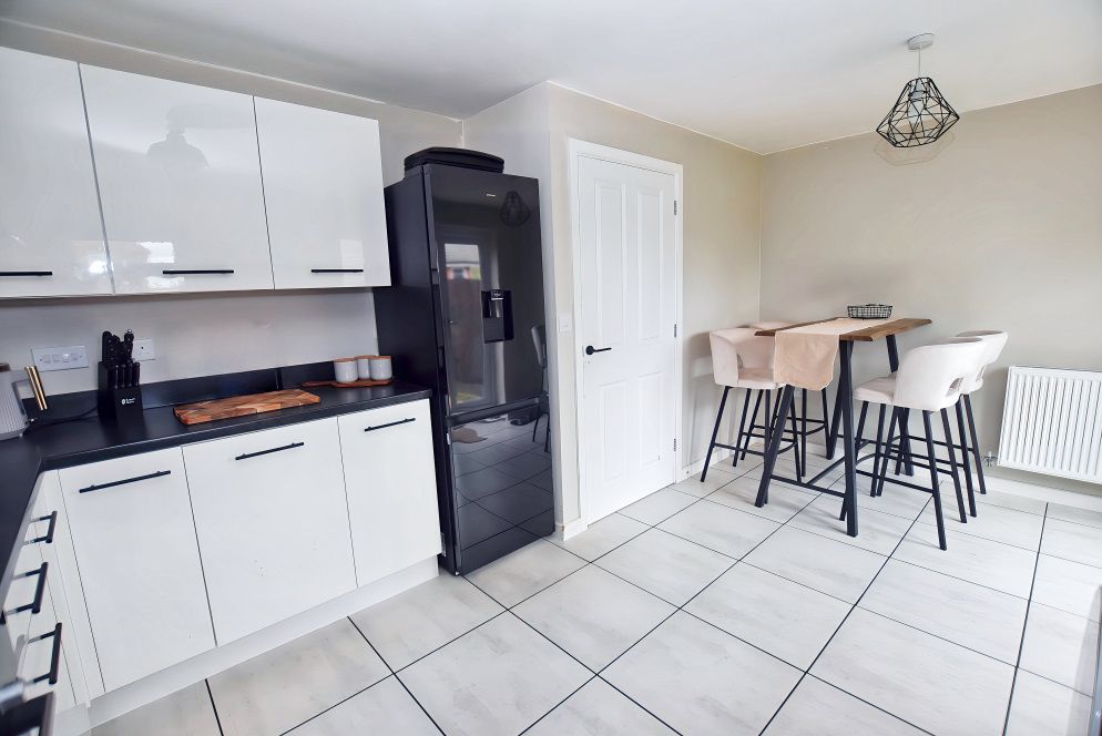 Property photo 3 of 15 Dining Kitchen 2