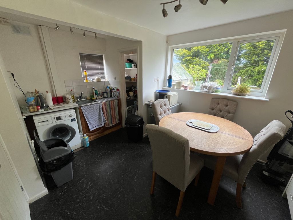 Property photo 3 of 10 Img_3472