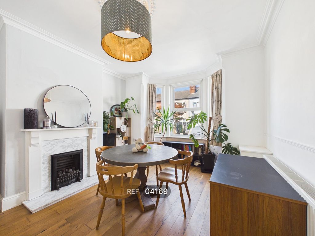 Property photo 2 of 18 Dining Room
