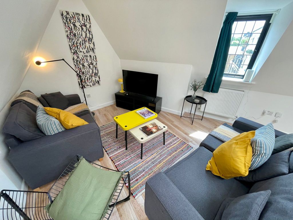 Property photo 1 of 27