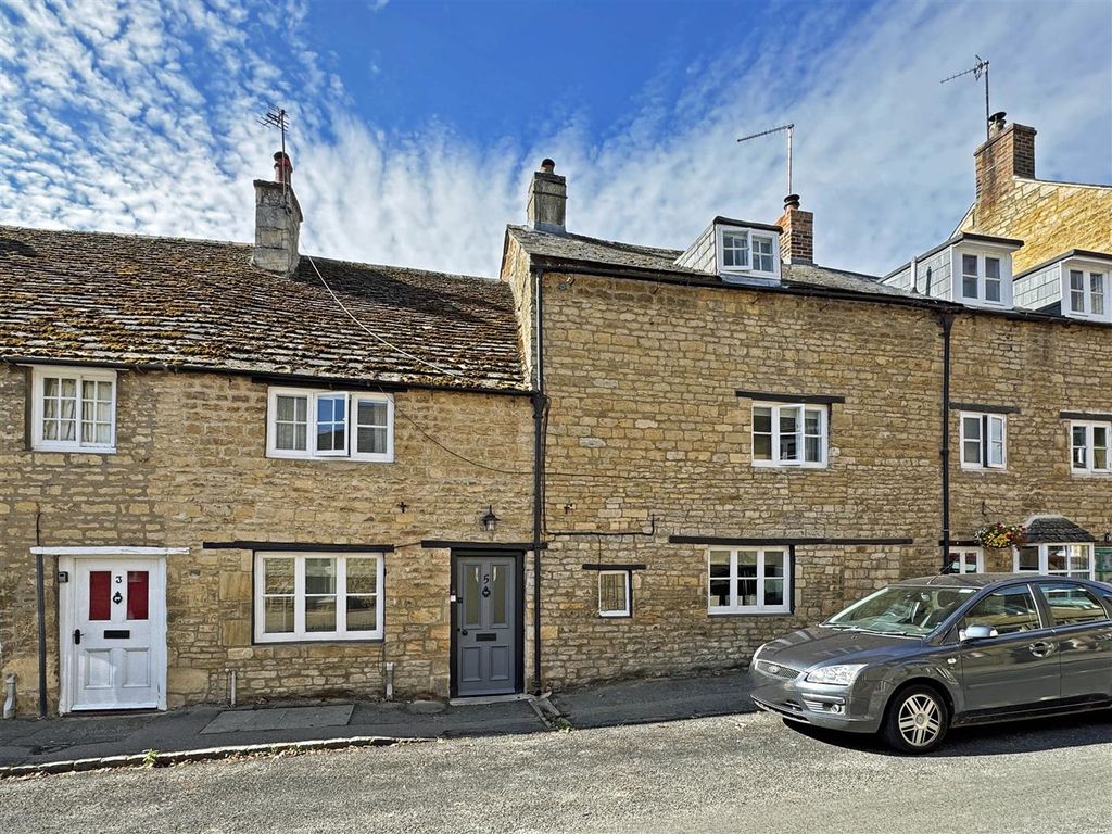 Property photo 1 of 17 West Street, Kings Cliffe