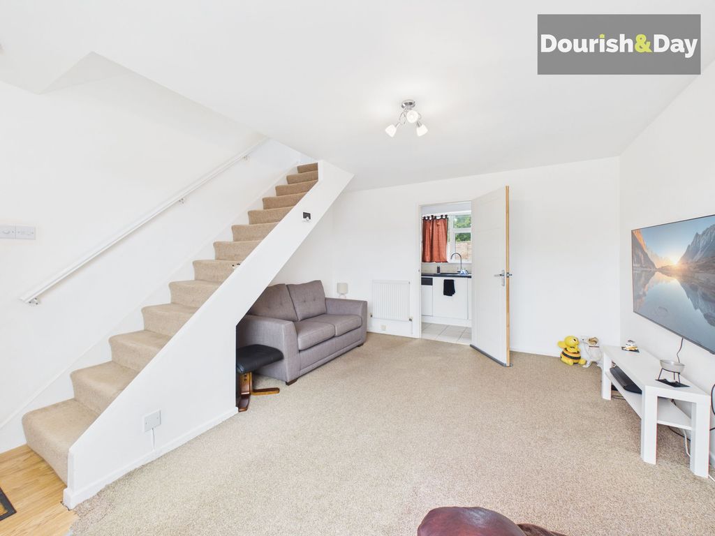 Property photo 2 of 23
