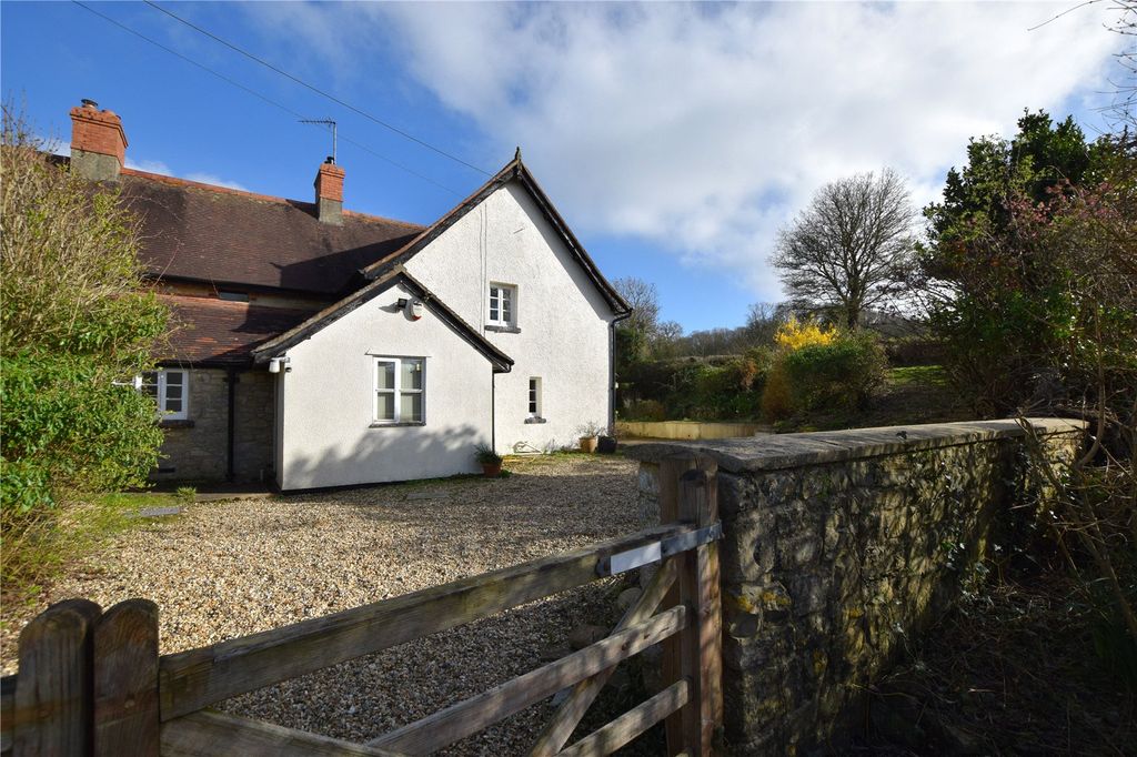 Property photo 1 of 18 Picture No. 01