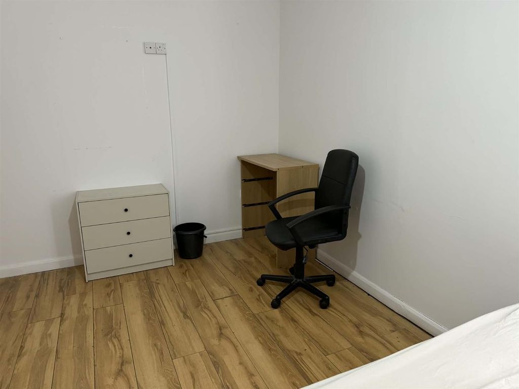 Property photo 1 of 5 367A43F7-8336-4Fbb-Afe6-7036B5d565B6.Jpeg