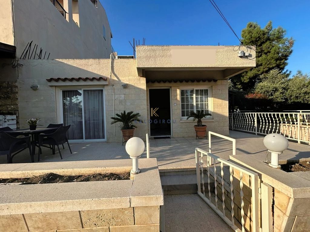 Property photo 1 of 27