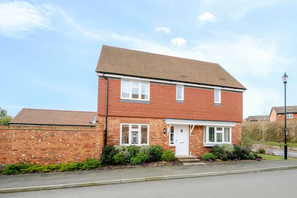 Property photo 1 of 17 Photo 1