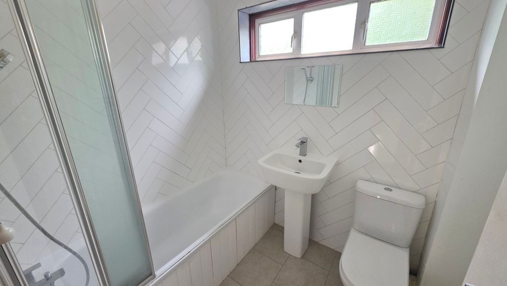 Property photo 2 of 14 Photo 7