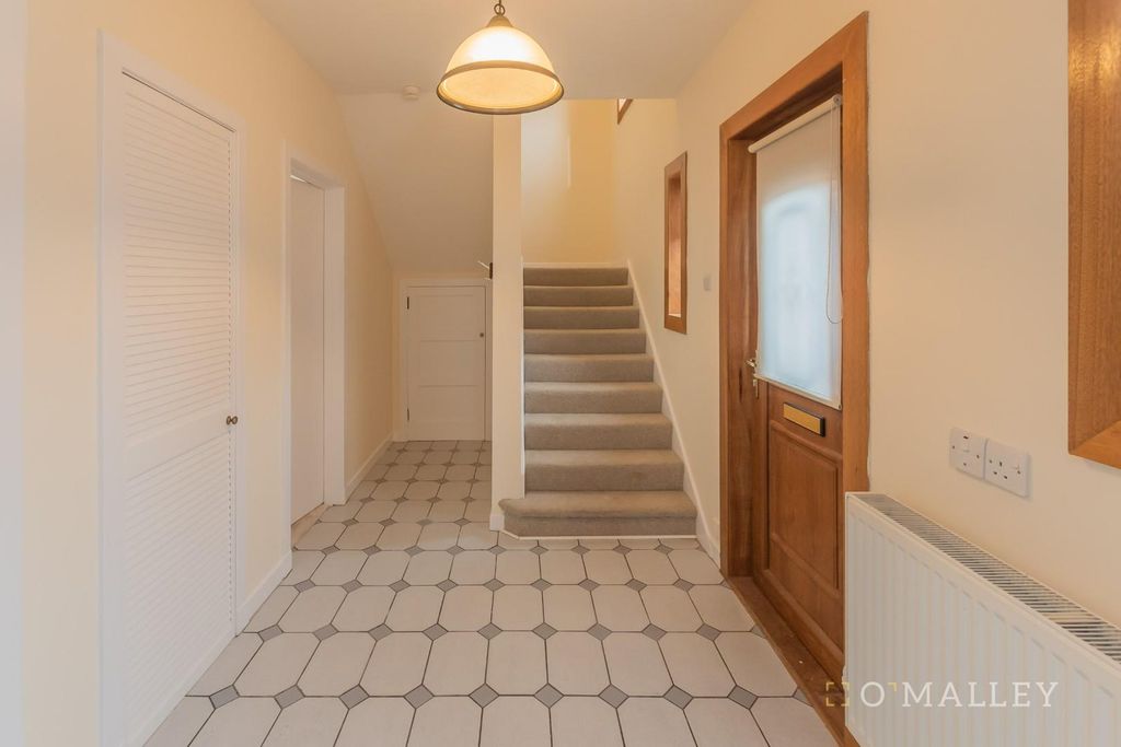 Property photo 2 of 19 Entrance Hallway.Jpg