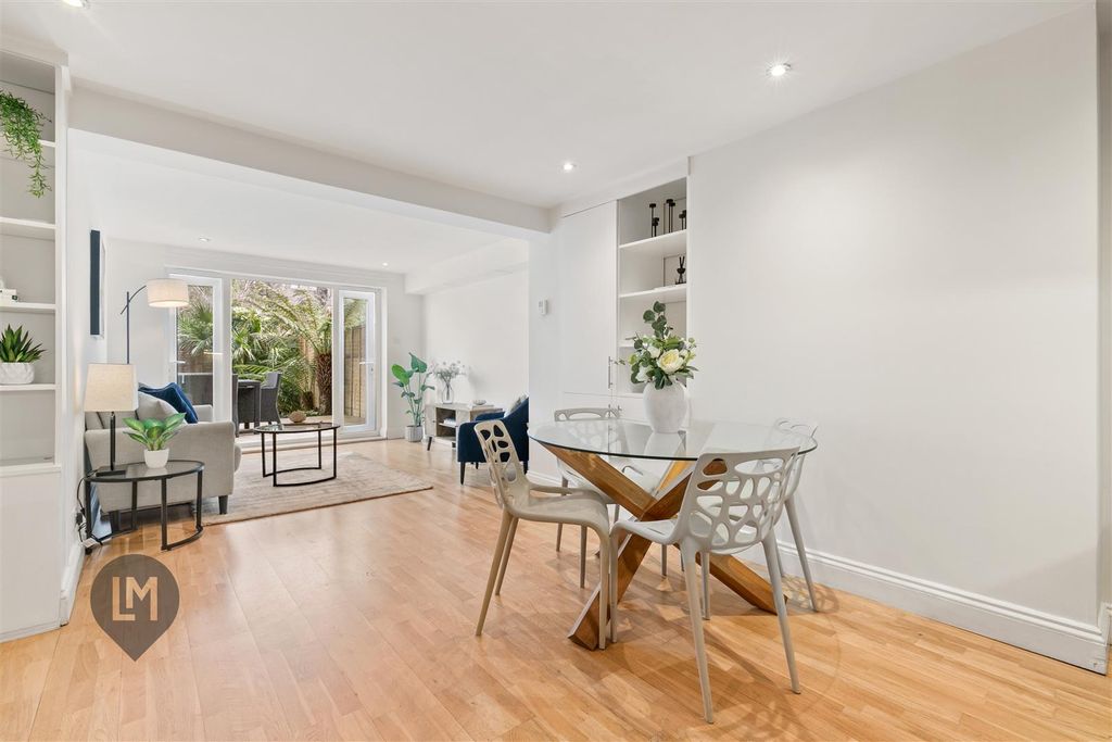 Property photo 3 of 7 Living/Dining/Kitchen