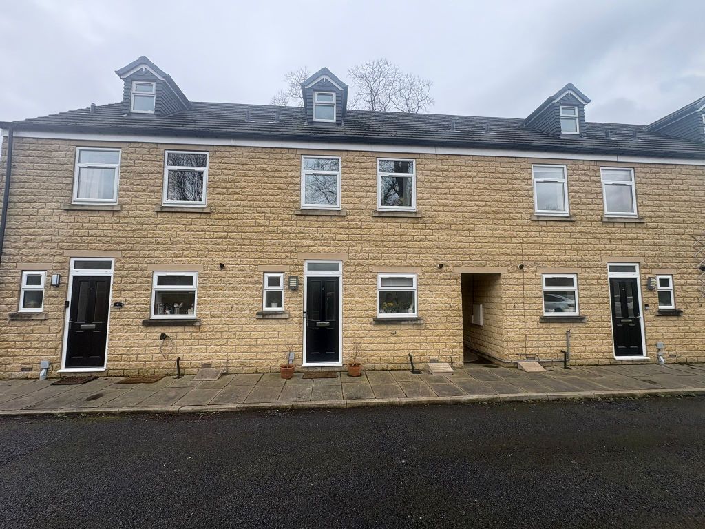 Property photo 1 of 3