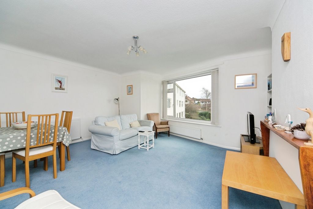 Property photo 2 of 17 Pbox-Img.Jpg