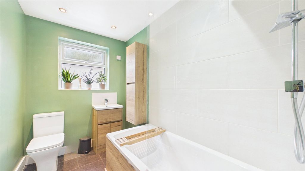 Additional image 10 of 3 bed semi-detached house for saleLightwater, Surrey GU18