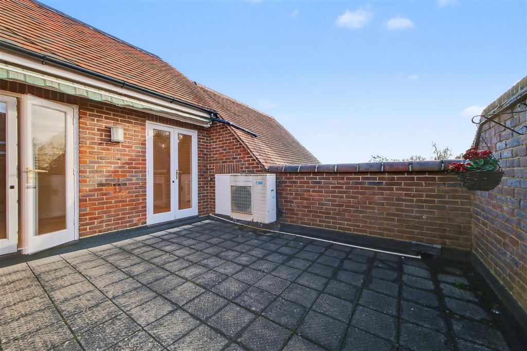 Property photo 3 of 13 Img_7938-Img_7942.Jpg