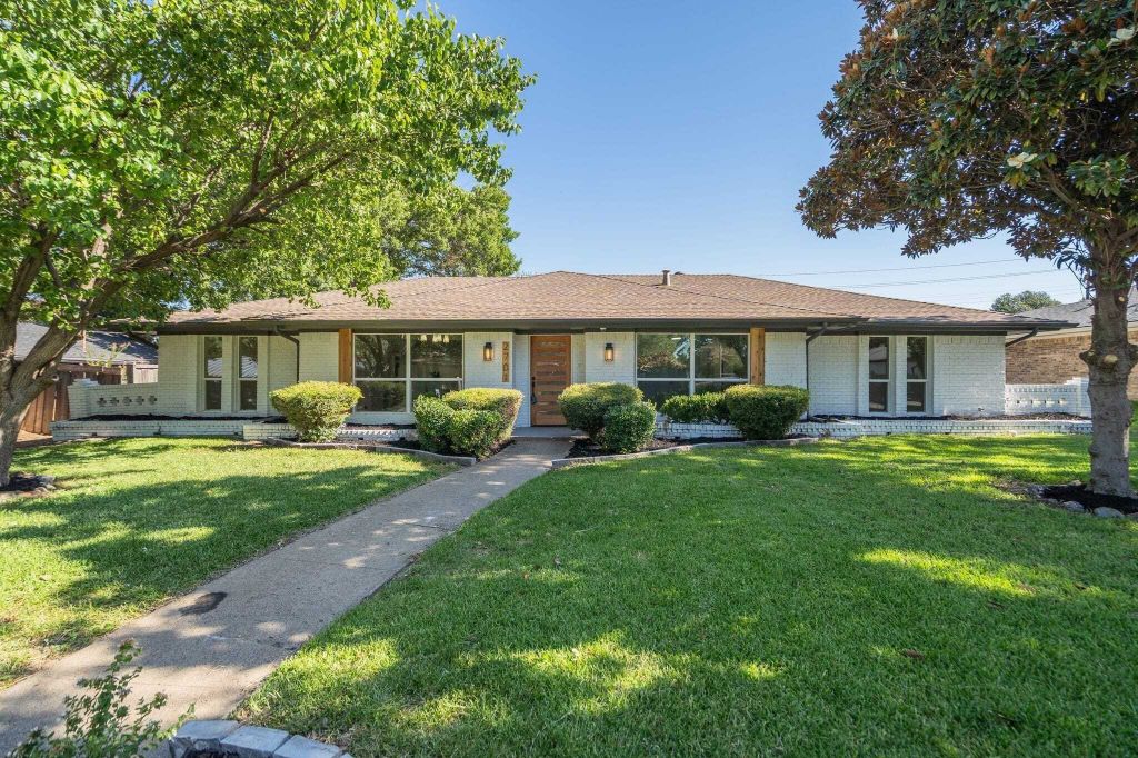 Property photo 1 of 30