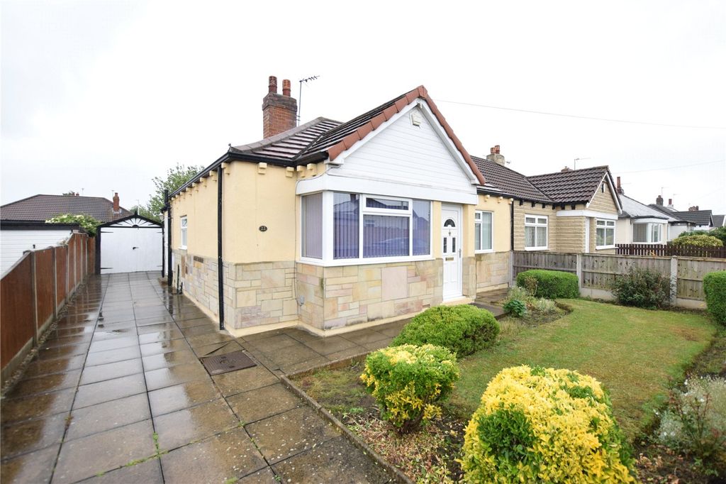 Property photo 1 of 15 Picture No. 12