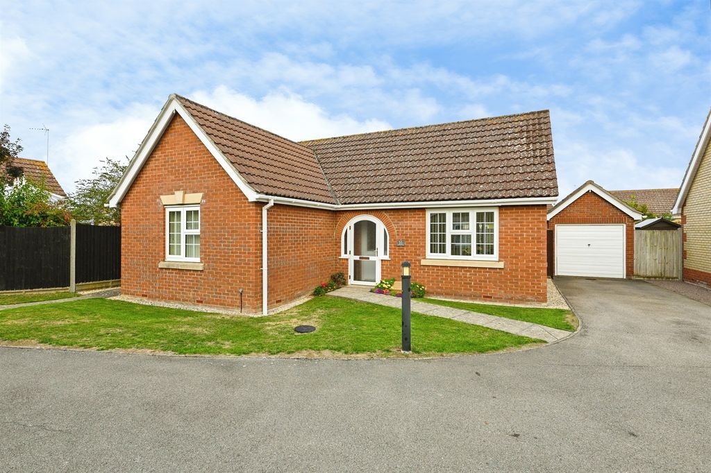 Property photo 1 of 18
