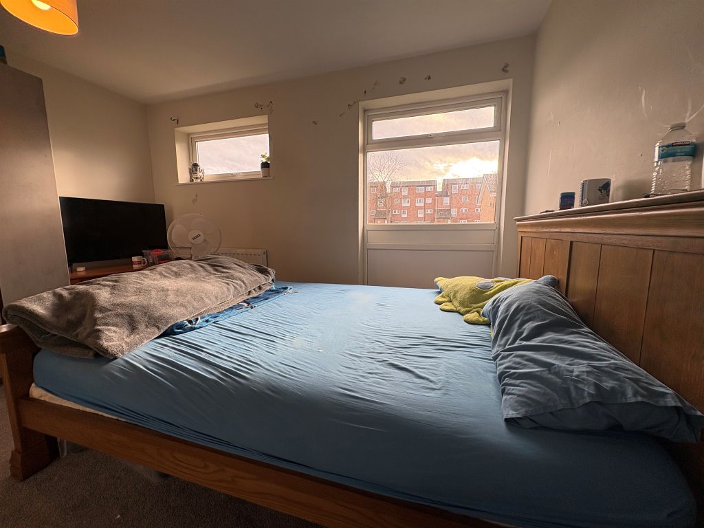 Property photo 2 of 3