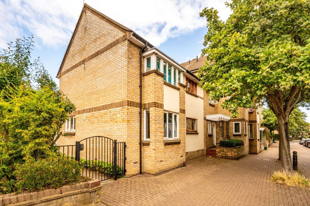 Property photo 1 of 7