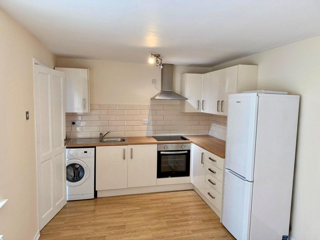 Property photo 2 of 7 3.Jpg