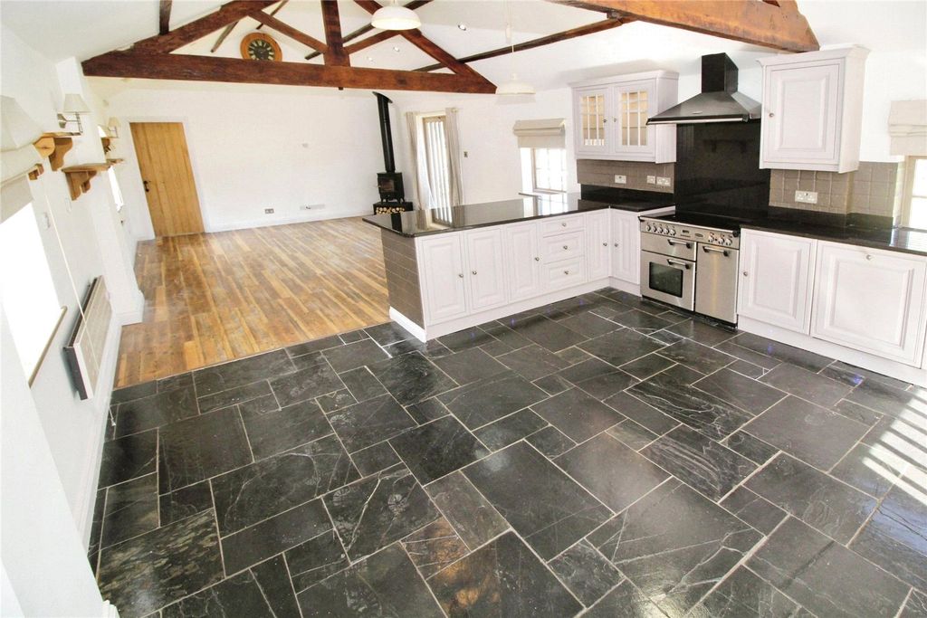 Property photo 1 of 15 Living Room/Dining