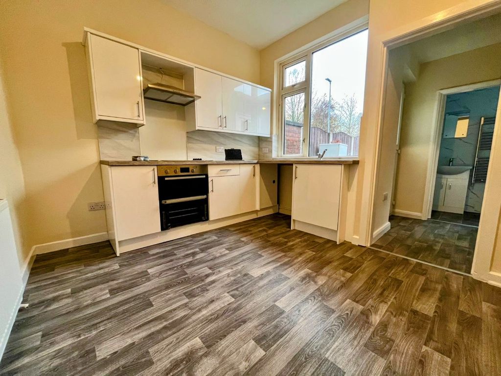 Property photo 1 of 7 Image