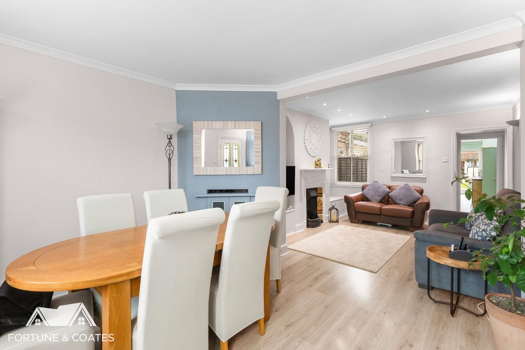 Property photo 2 of 23 Buryroad_3.Jpg