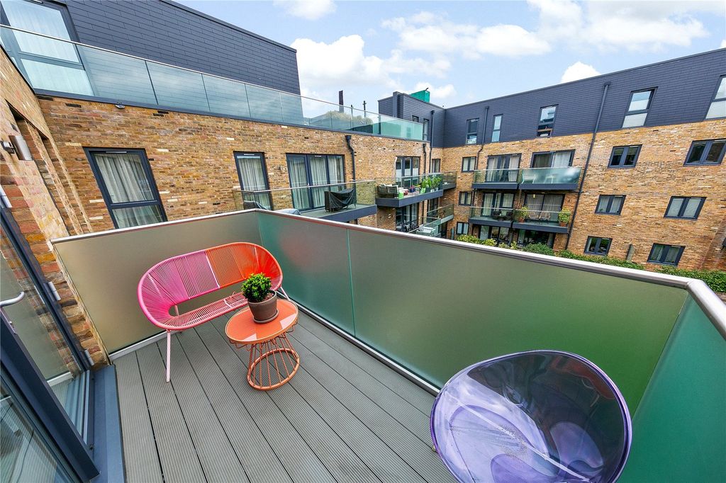 Property photo 2 of 17 Picture No. 09