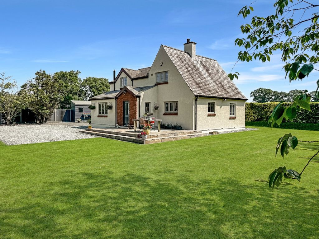 Property photo 1 of 40