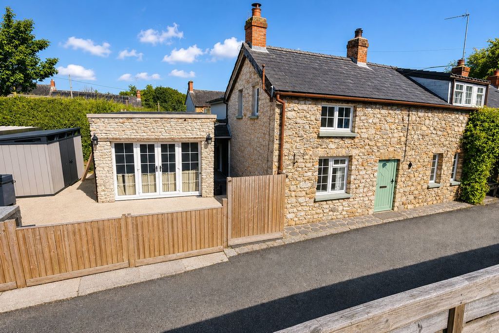 Property photo 1 of 30