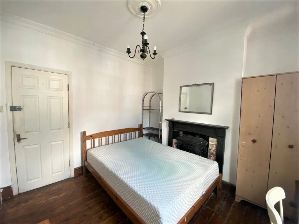 Property photo 1 of 3