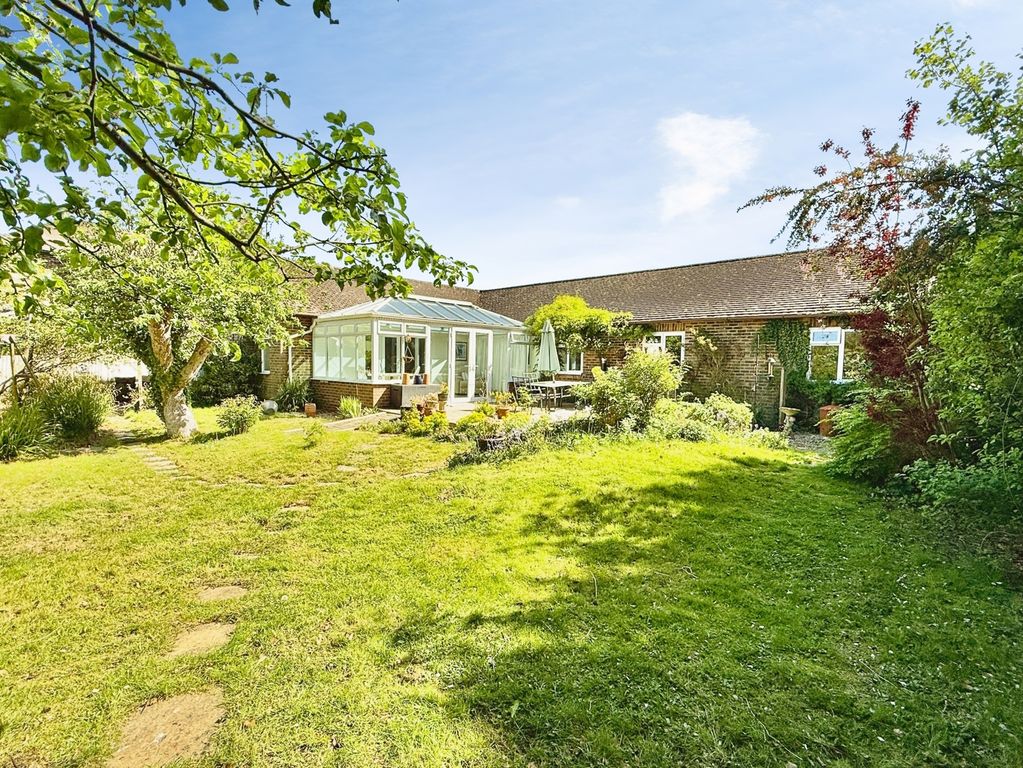 Property photo 3 of 25 Pbox-Img.Jpg