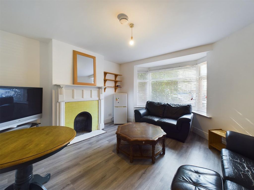 Property photo 2 of 18 Cam02534G0-Pr0087-Still001.Jpg