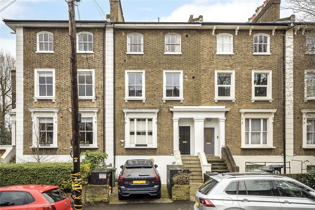 Property photo 1 of 6