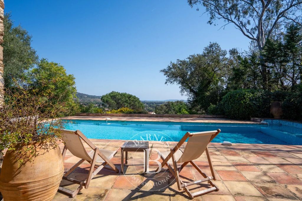 Property photo 2 of 10