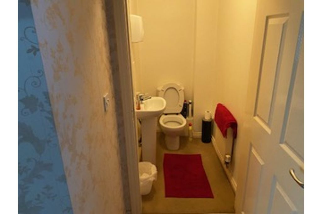 Property photo 3 of 17