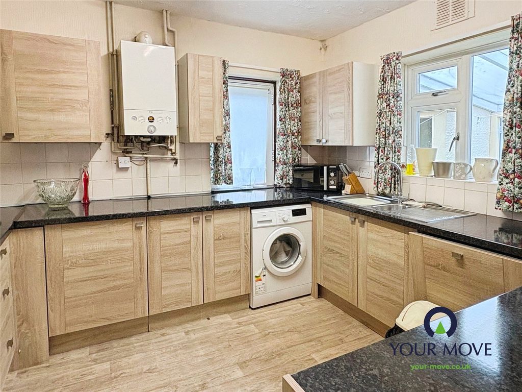 Property photo 2 of 17 Picture No. 08