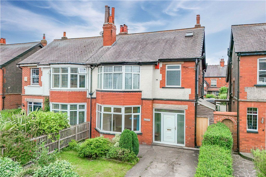 Property photo 1 of 17 10 Lynton Gardens