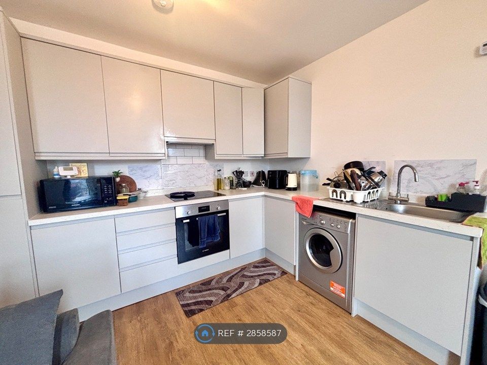 Property photo 3 of 10