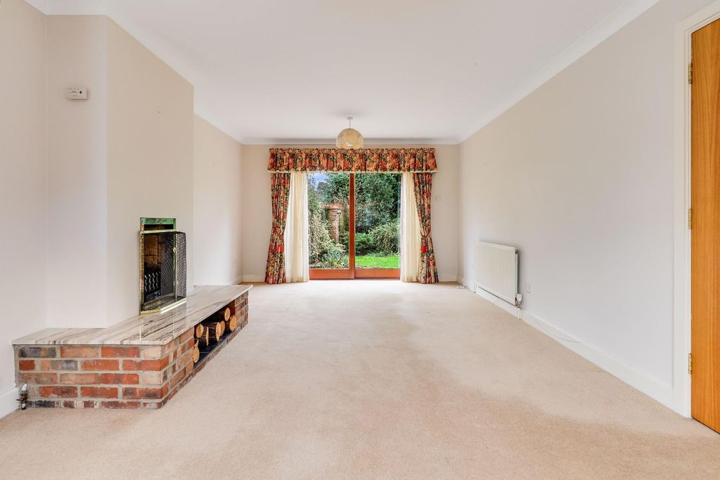 Property photo 2 of 27 Img (4) (1).Jpg