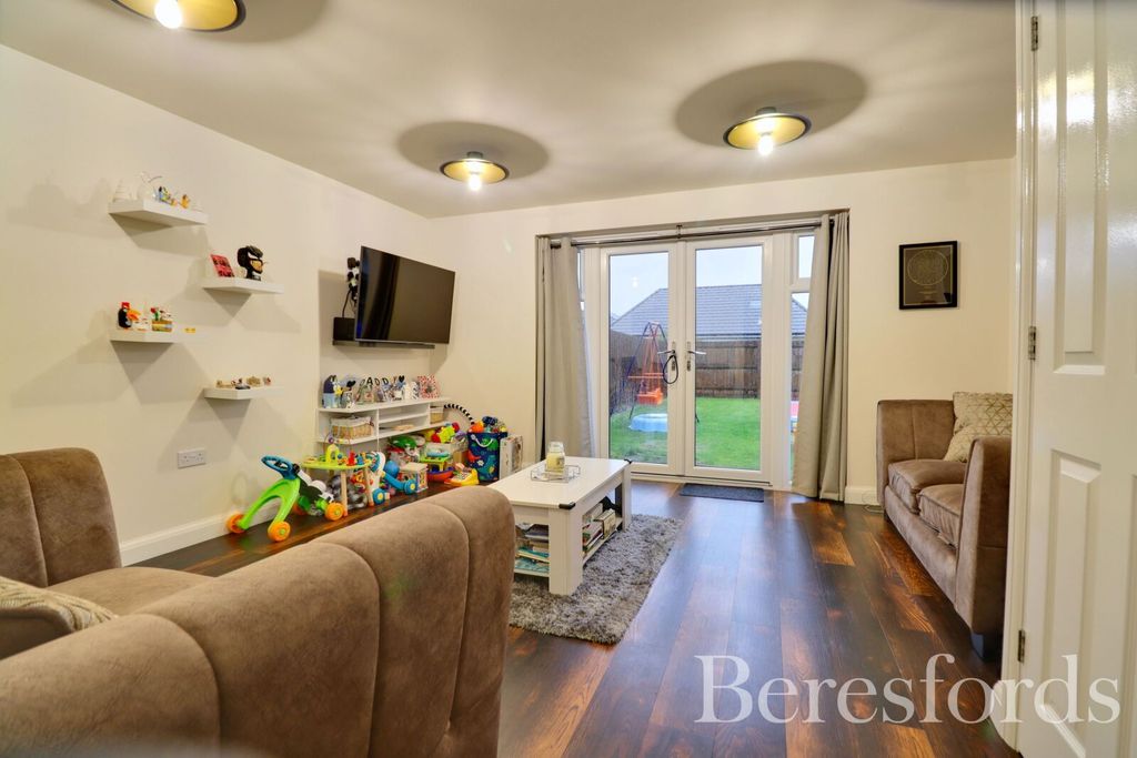 Property photo 3 of 13 Picture 3