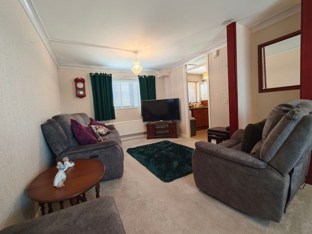 2 bed flat for saleReeth Road, Carlisle CA2 photo 4