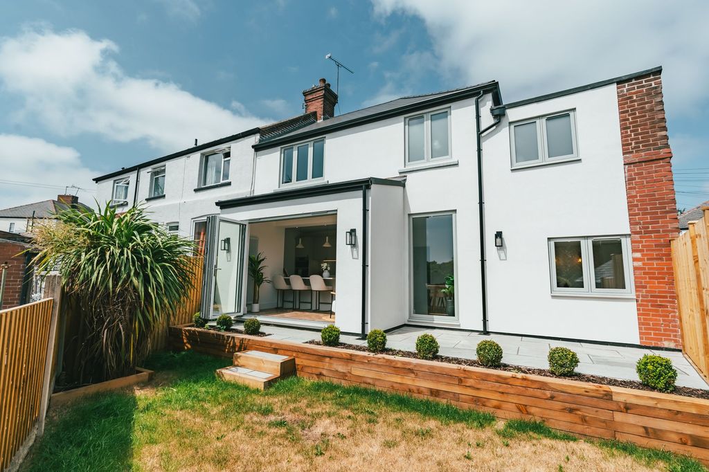 Property photo 3 of 56