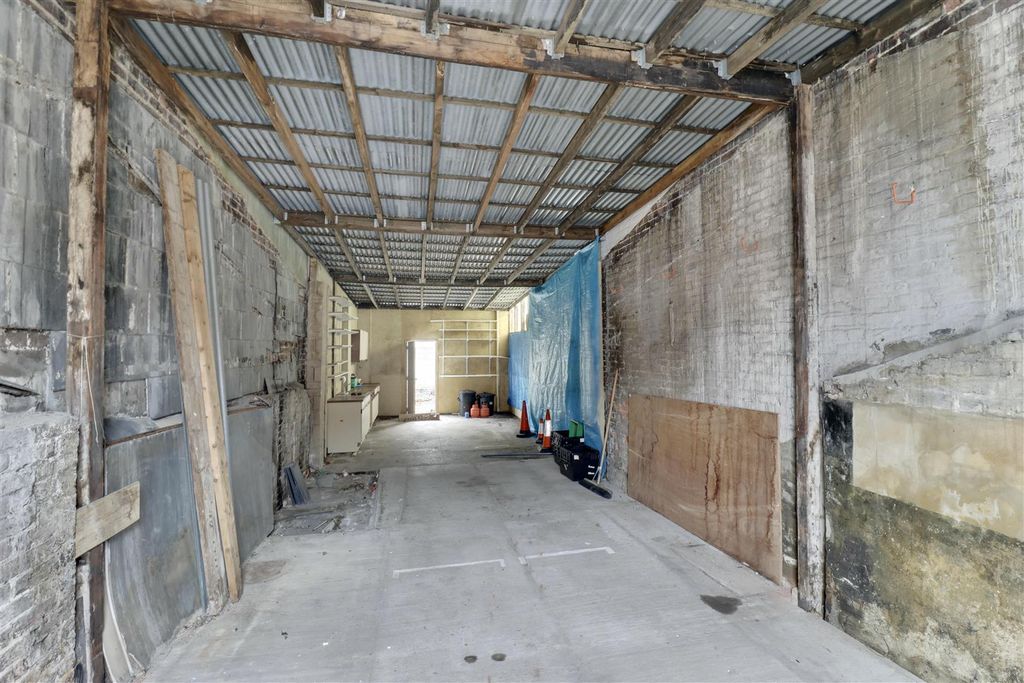 Property photo 3 of 7 D7Bd6F2C-69D8-4662-A096-53E53B6Aa3B9_1_201_A.Jpeg