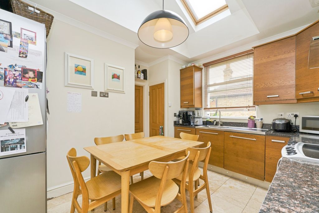 Property photo 3 of 19 1828881-08