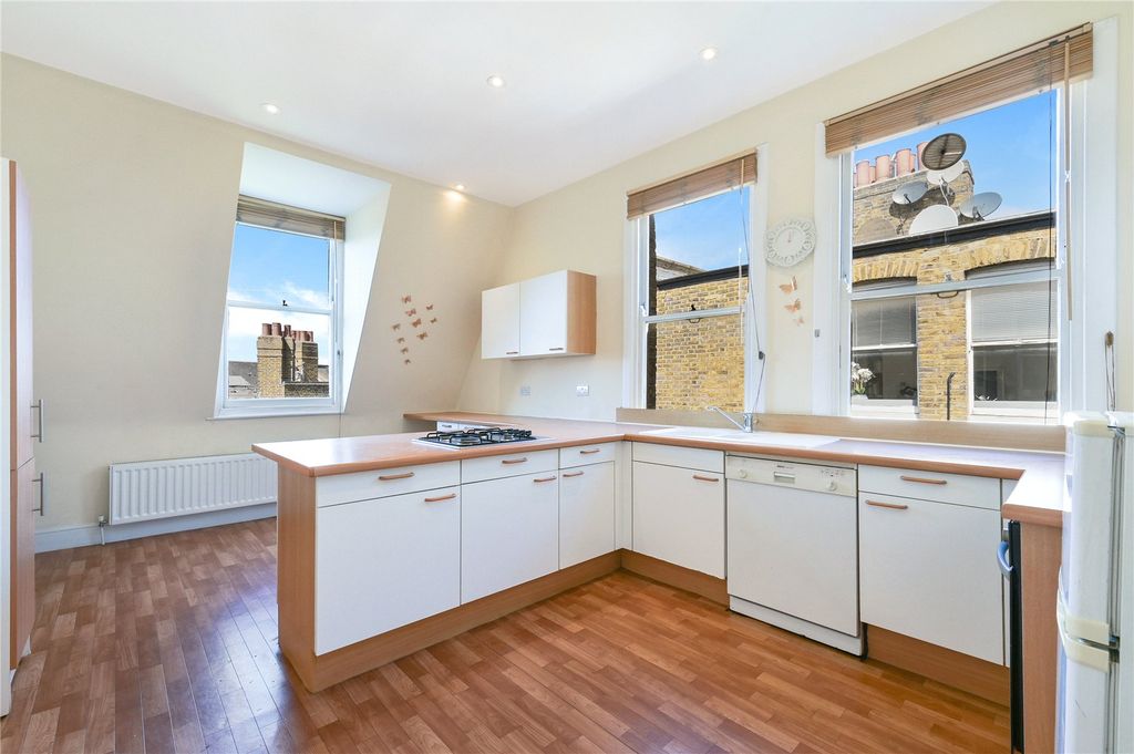 Property photo 2 of 9 Picture No. 06
