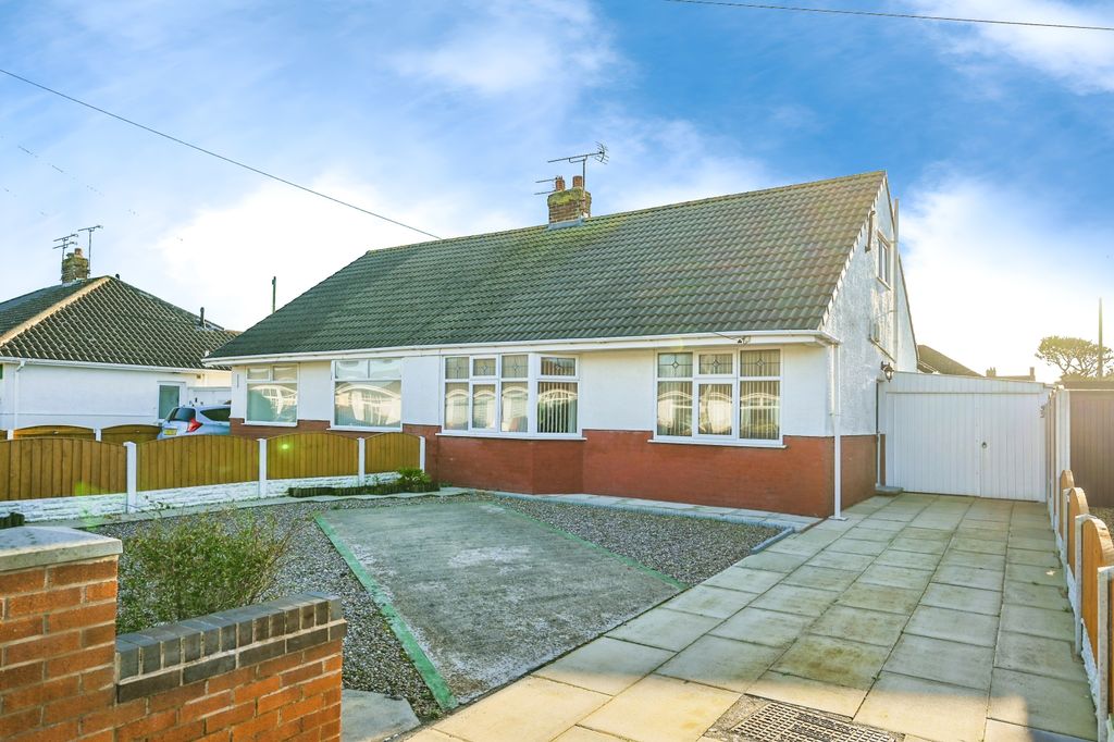Property photo 1 of 14 Photography