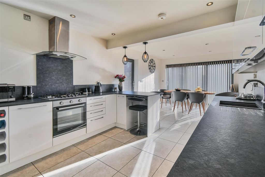 Property photo 2 of 17 Dsc_5370.Jpg