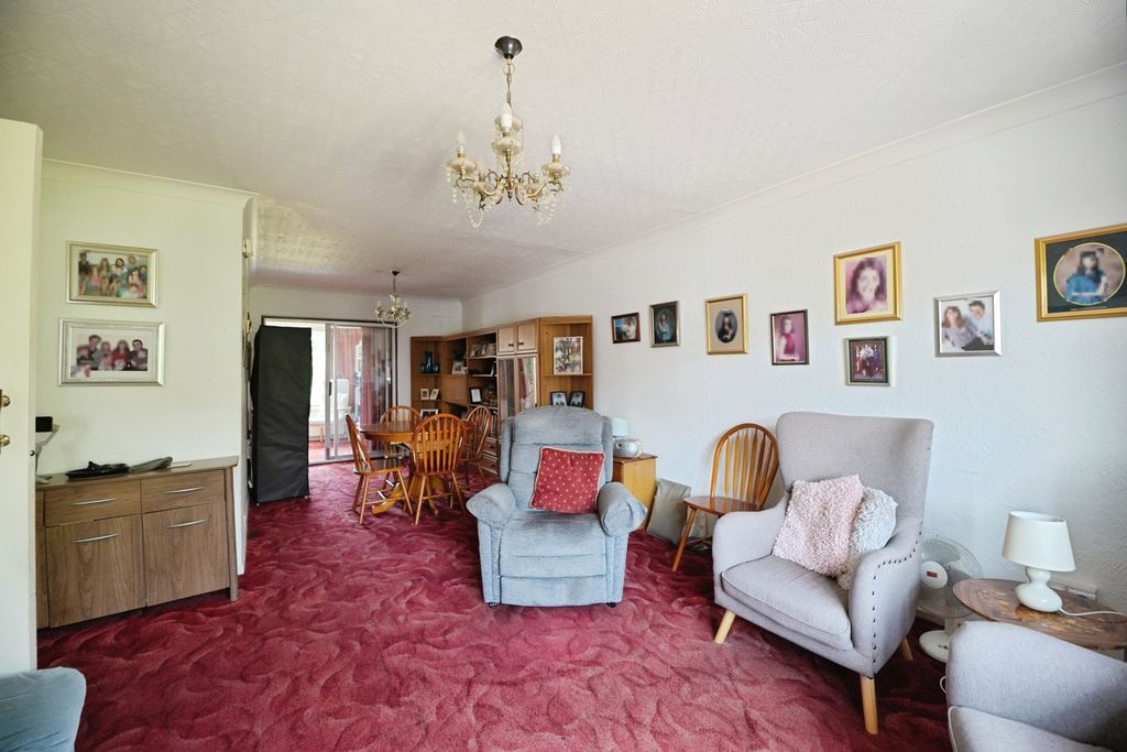 Property photo 3 of 20 Pbox-Img.Jpg