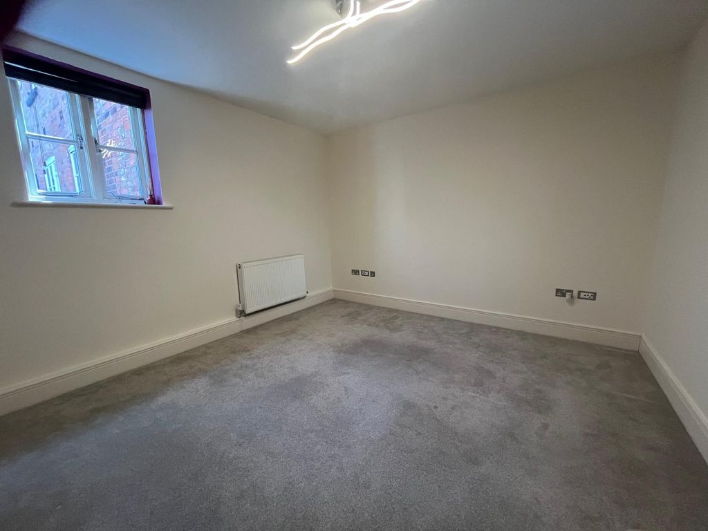 Property photo 3 of 12 Image